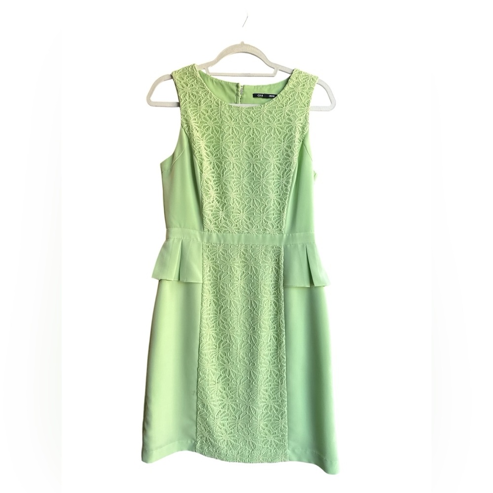 Gianni Bini Light Green Sleeveless Midi Dress